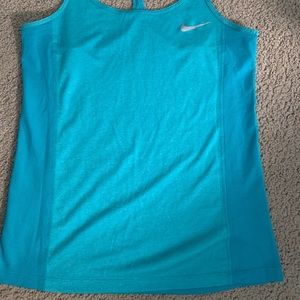 nike workout tank top